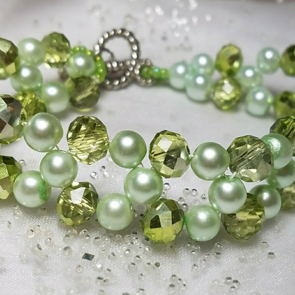 Playtime green bracelet (handmade)